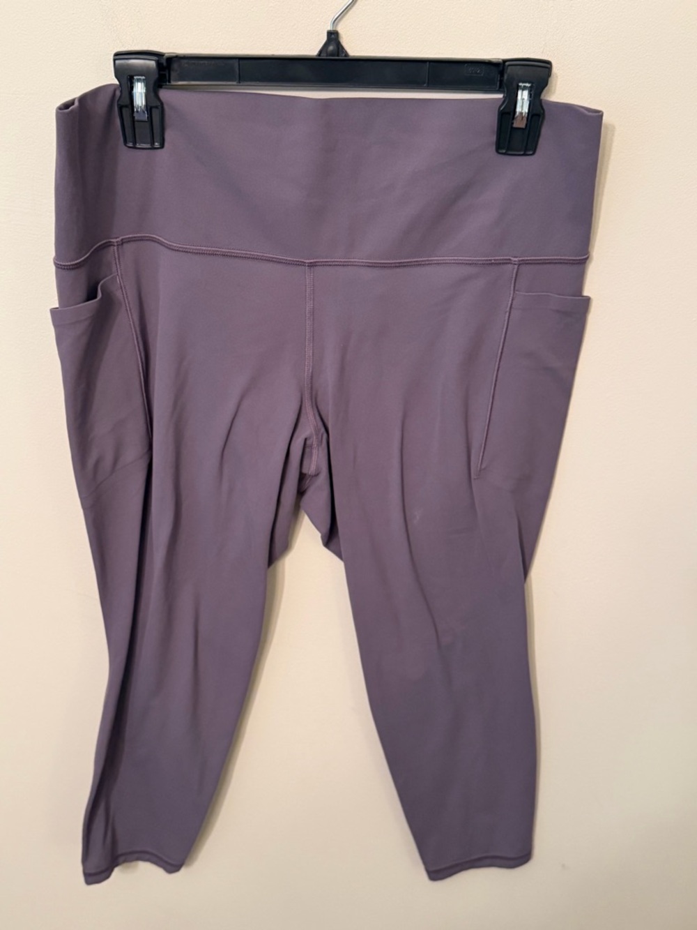 Athleta Purple Capri Leggings with Side Pockets